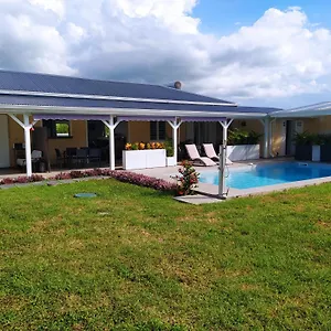 https://villa-creolena.comcaribbean.com
