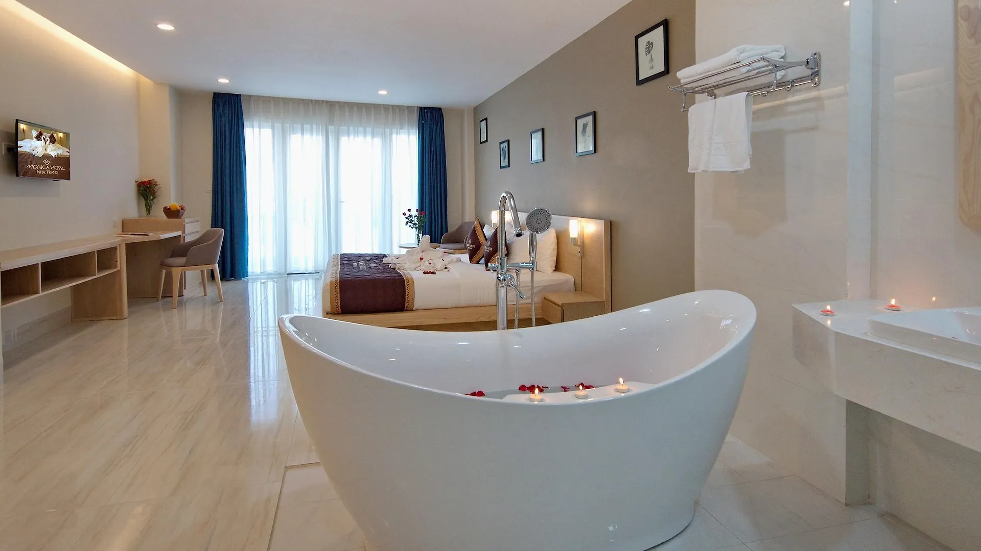 Gibson Hotel Nha Trang