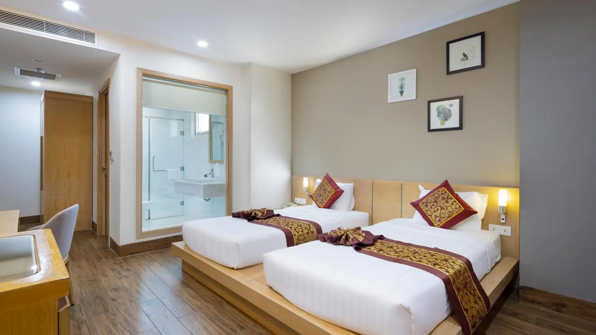 Gibson Hotel Nha Trang