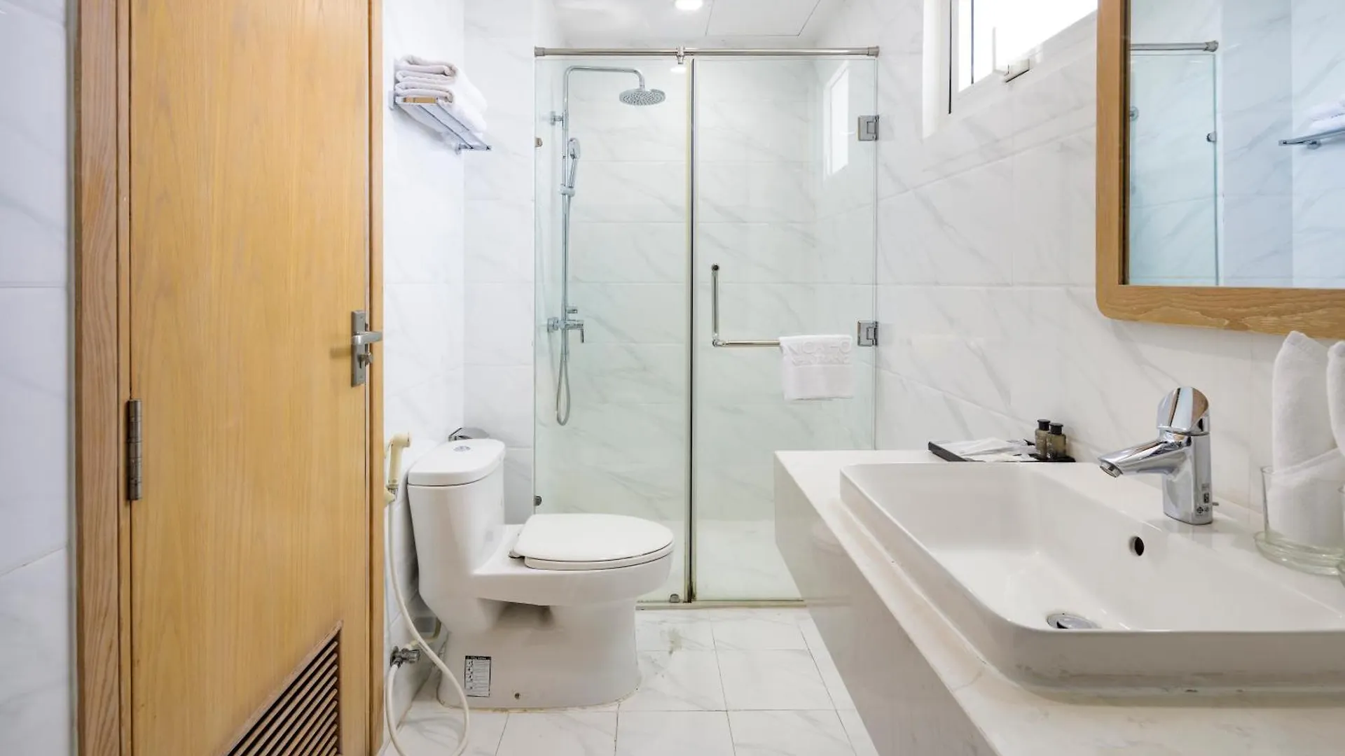 Gibson Hotel Nha Trang