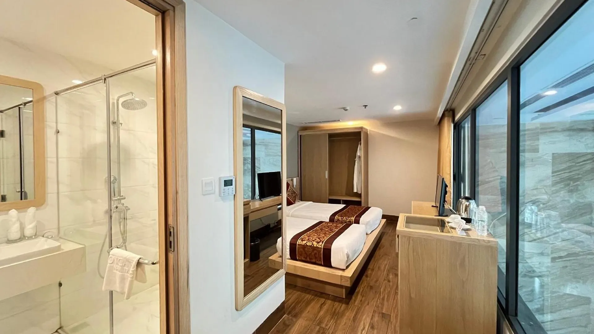 Gibson Hotel Nha Trang