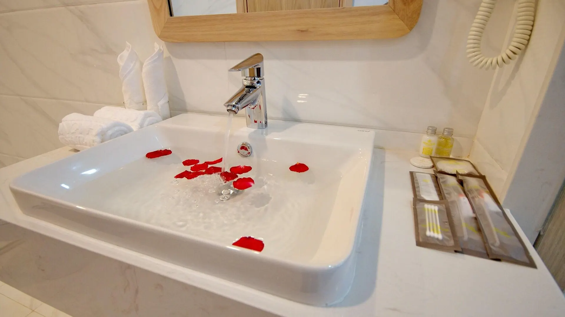 Gibson Hotel Nha Trang