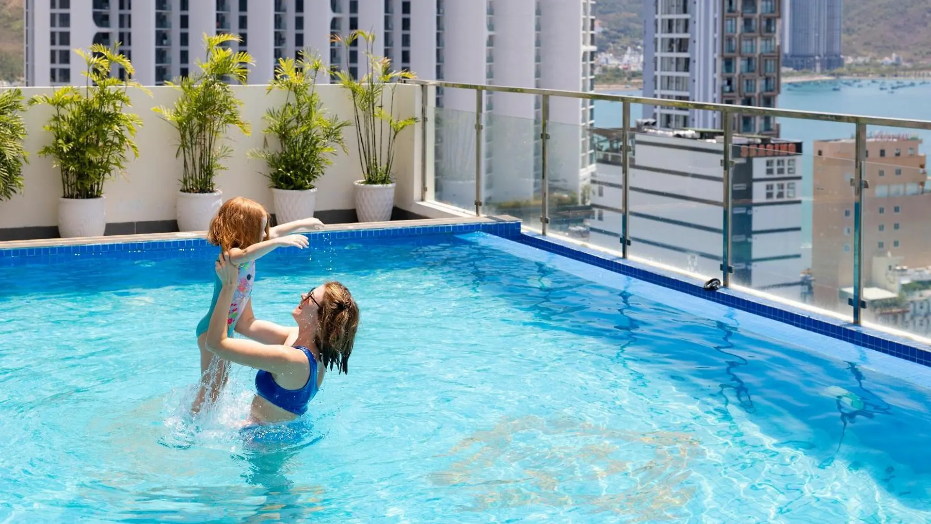 Gibson Hotel Nha Trang 4*,  Vietnam