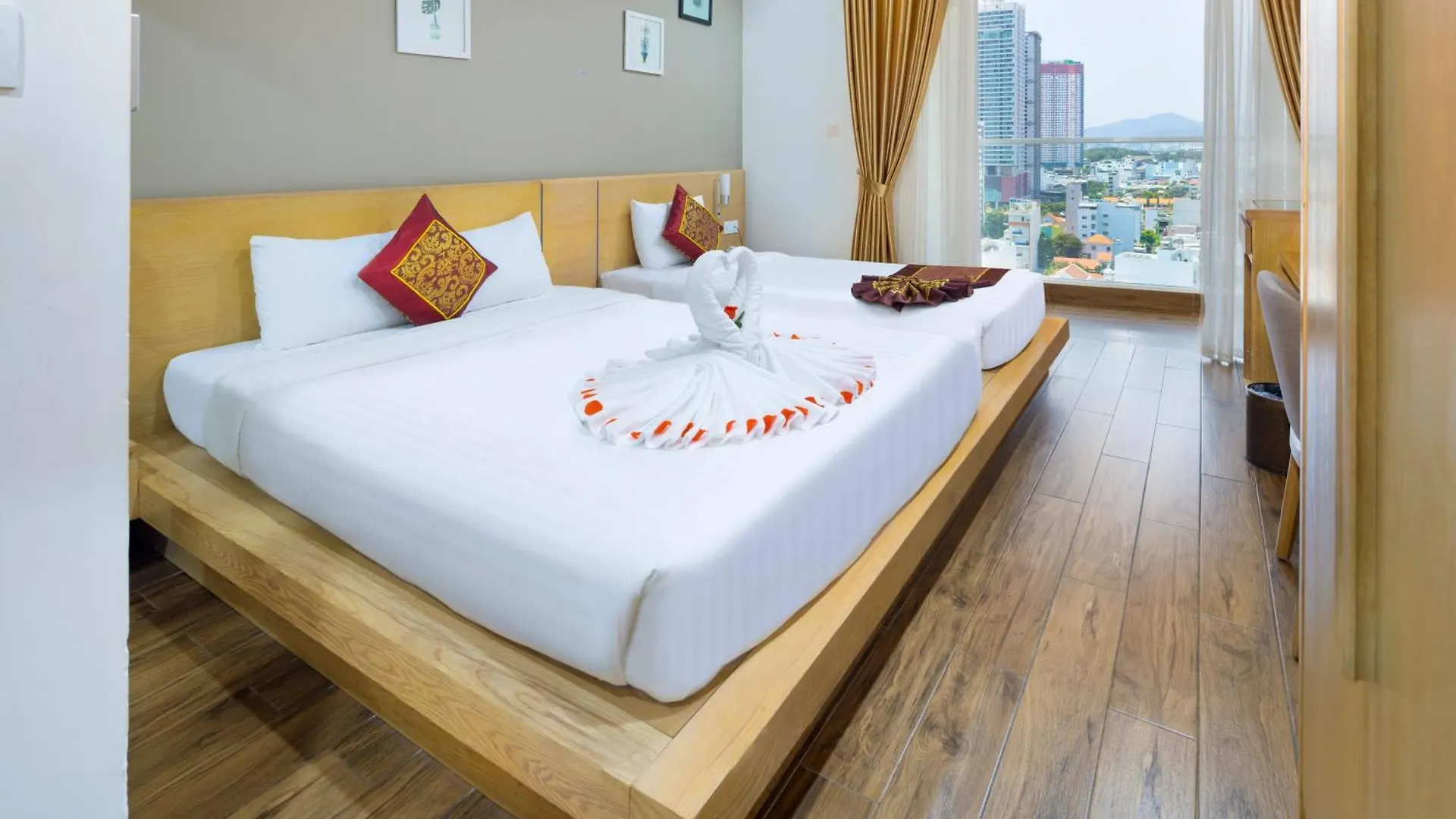 Gibson Hotel Nha Trang 4*,  Vietnam