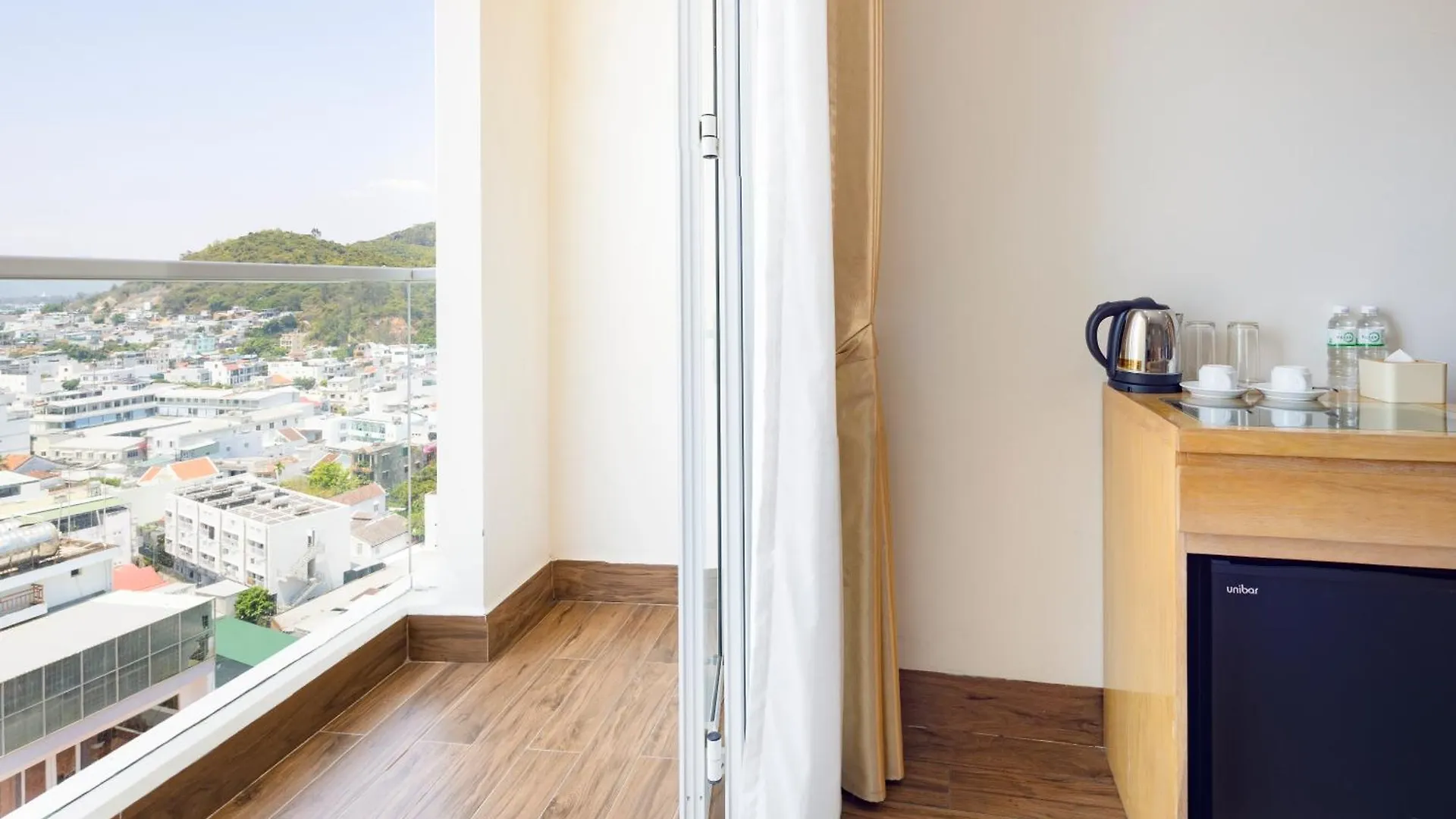 Gibson Hotel Nha Trang